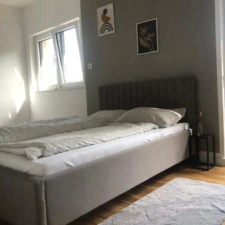 Einfamilienhaus Mit Garten إسن